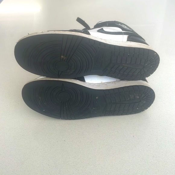 Nike Air Jordan’s 7Y - Picture 6 of 11